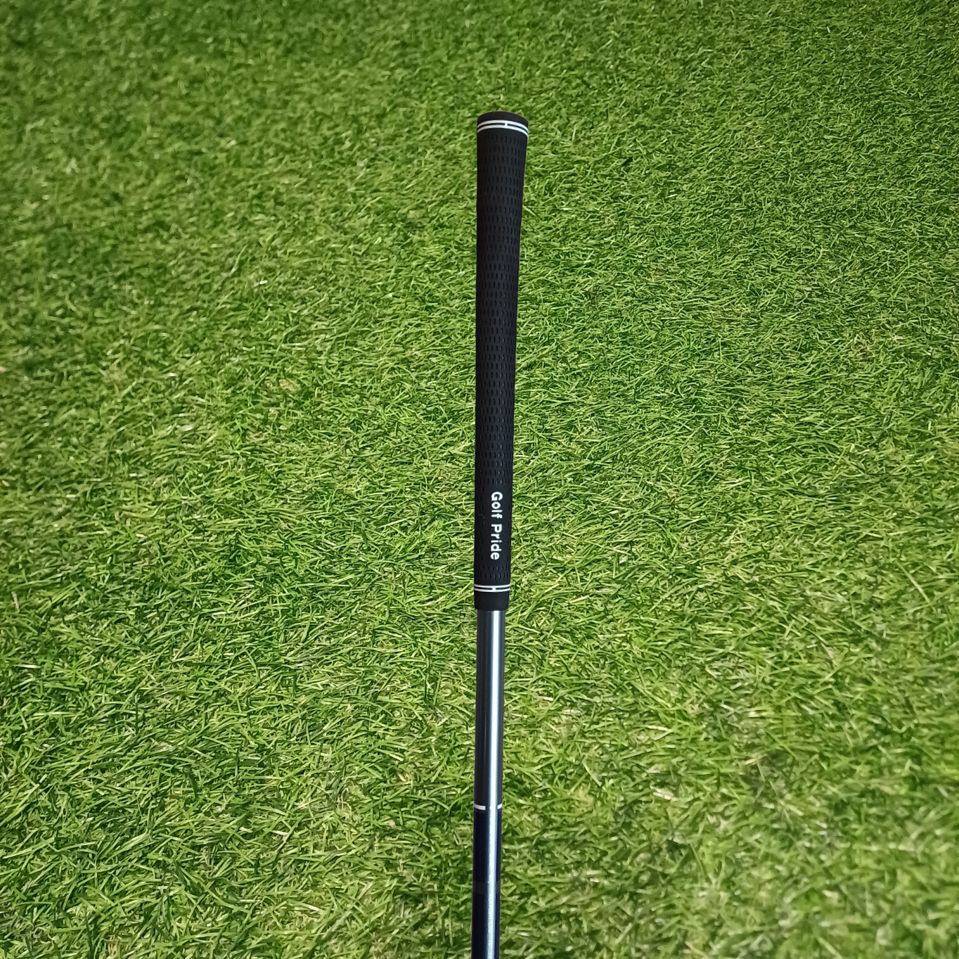 Cleveland Ti 460 10.5° with Launcher 65g Stiff Shaft.