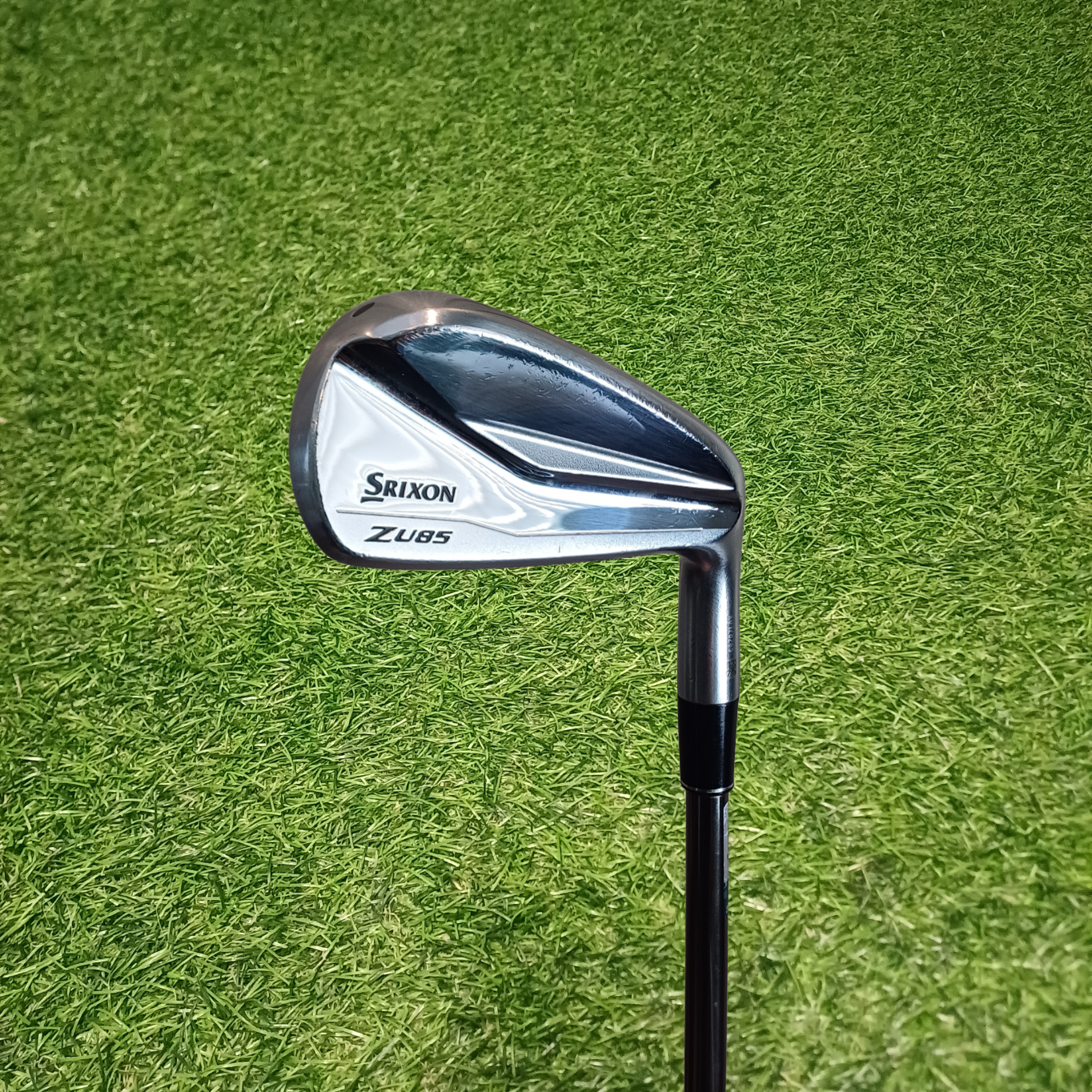 Srixon ZU85 26° 5 Driving Iron with Mamiyama Recoil 95g F4 Stiff Shaft.