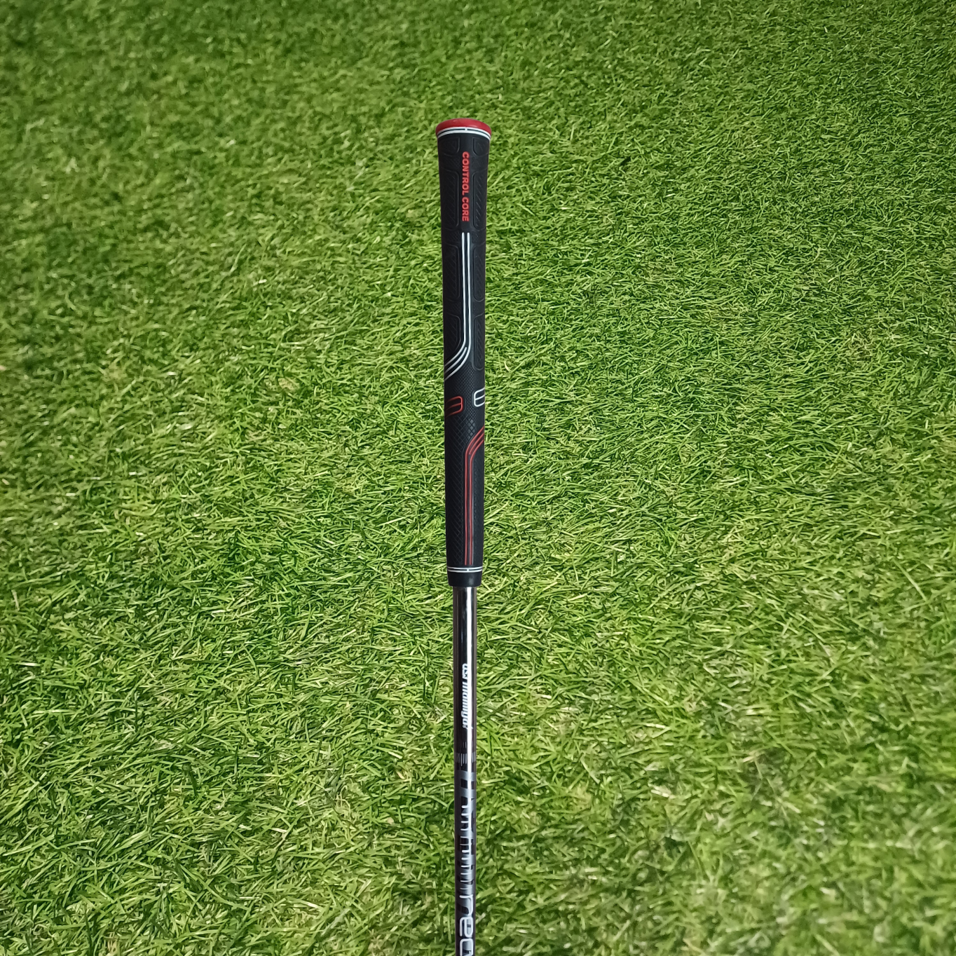 Srixon ZU85 26° 5 Driving Iron with Mamiyama Recoil 95g F4 Stiff Shaft.