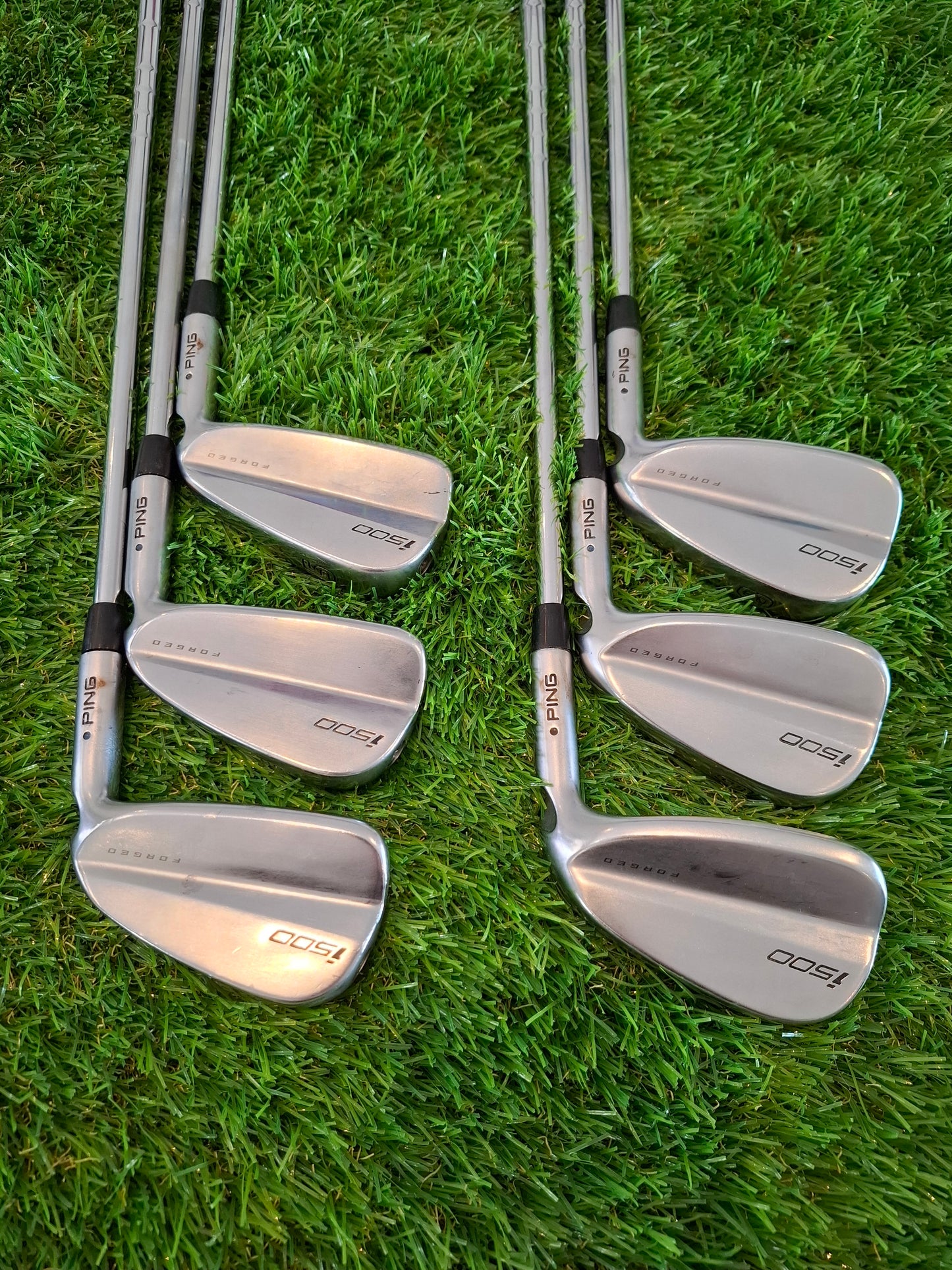 PING i500 5i-W set with AMT Black S300 Shafts Black Dot