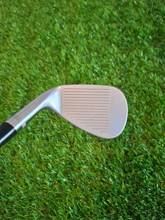 Titleist SM10 48° Vokey Design Wedge.