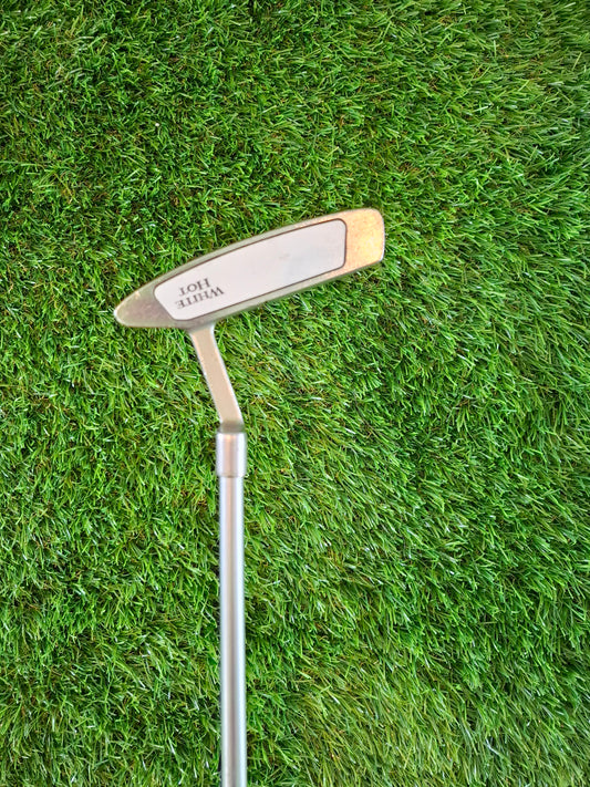 Odyssey White hot #3 Blade Putter with Jumbo Max Grip