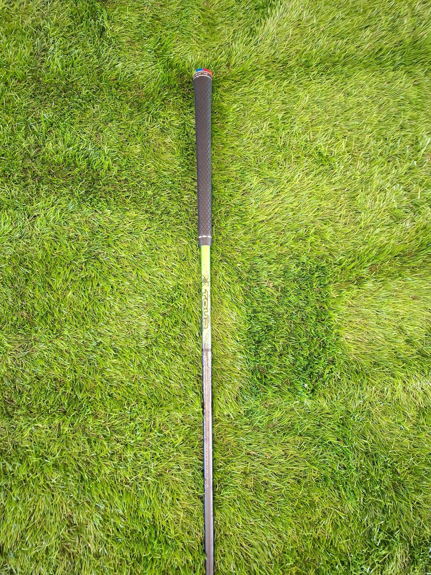 Cobra AMP 10.5° Lefty Driver Aldila Tour 75g 7S Stiff Shaft