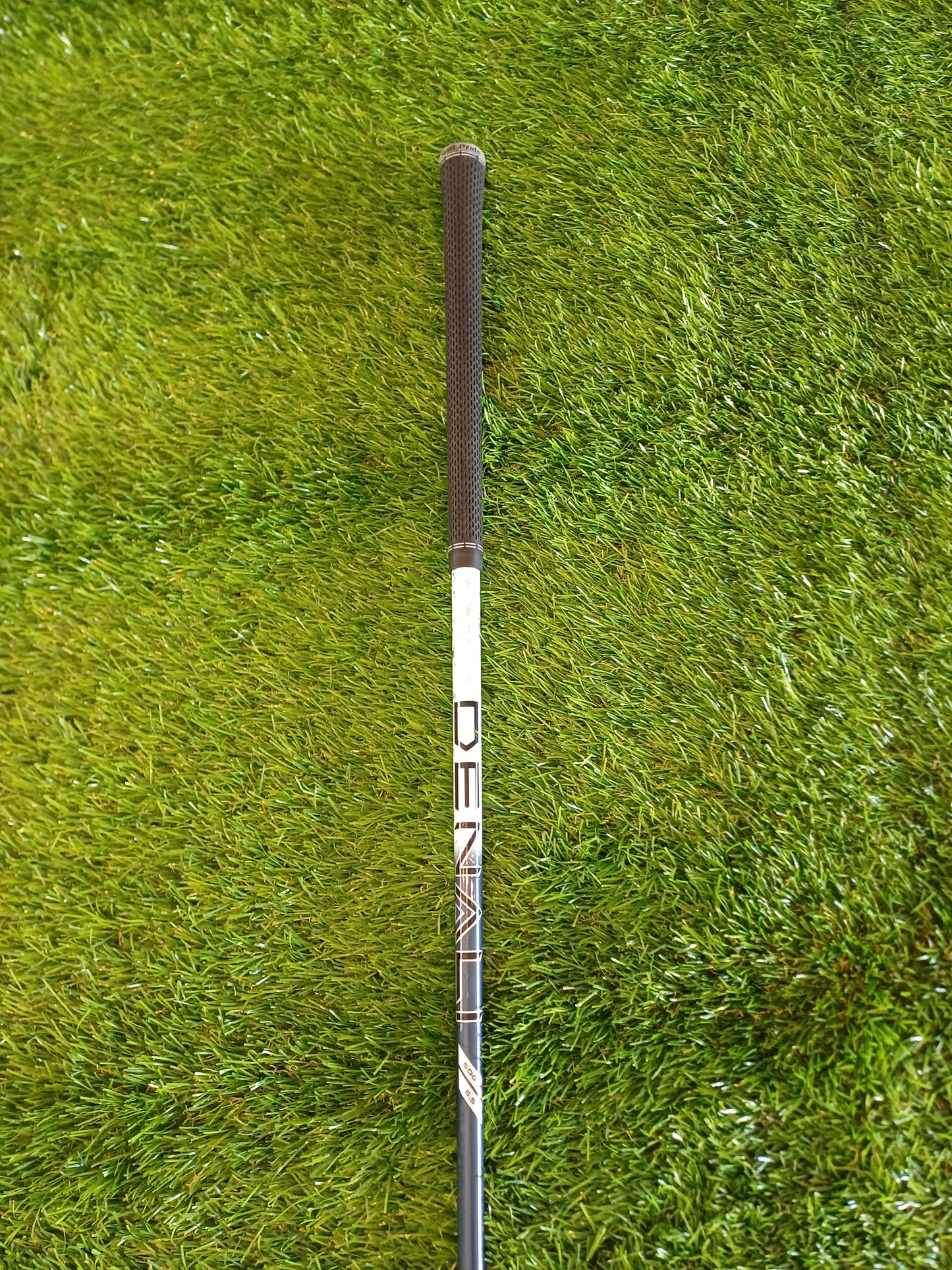 Callaway Rogue ST Max 9 Degree Driver Project X Denali 5.5 Regular Stiff Flex with Headcover