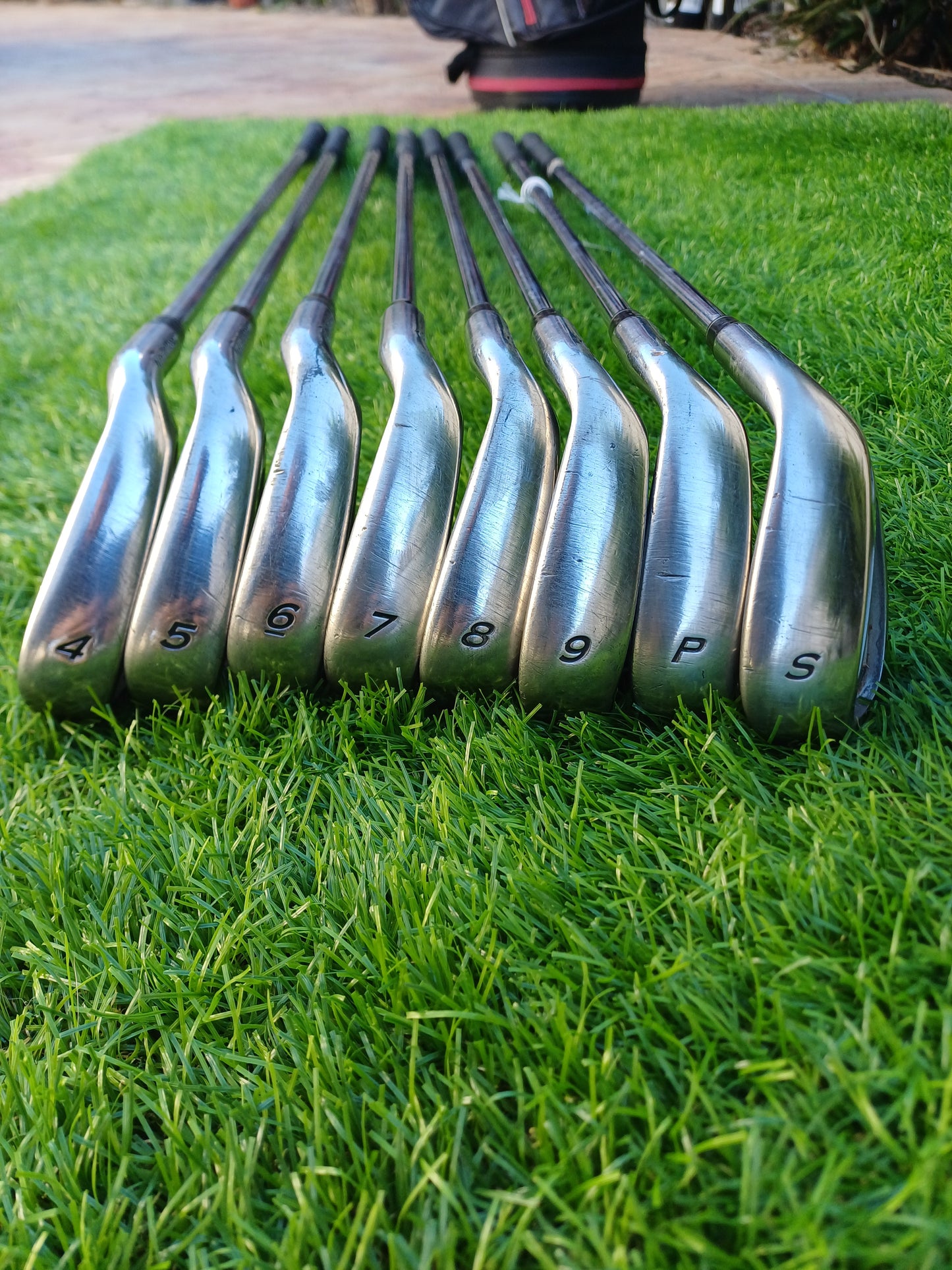TaylorMade R7 Draw Golf Set | 9° Stiff Driver | Burner Woods & Hybrids