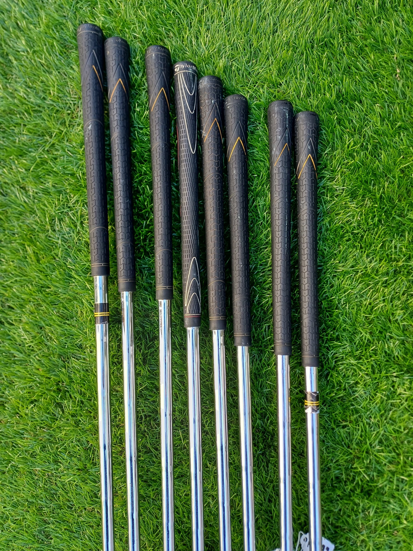 TaylorMade R7 Draw Golf Set | 9° Stiff Driver | Burner Woods & Hybrids