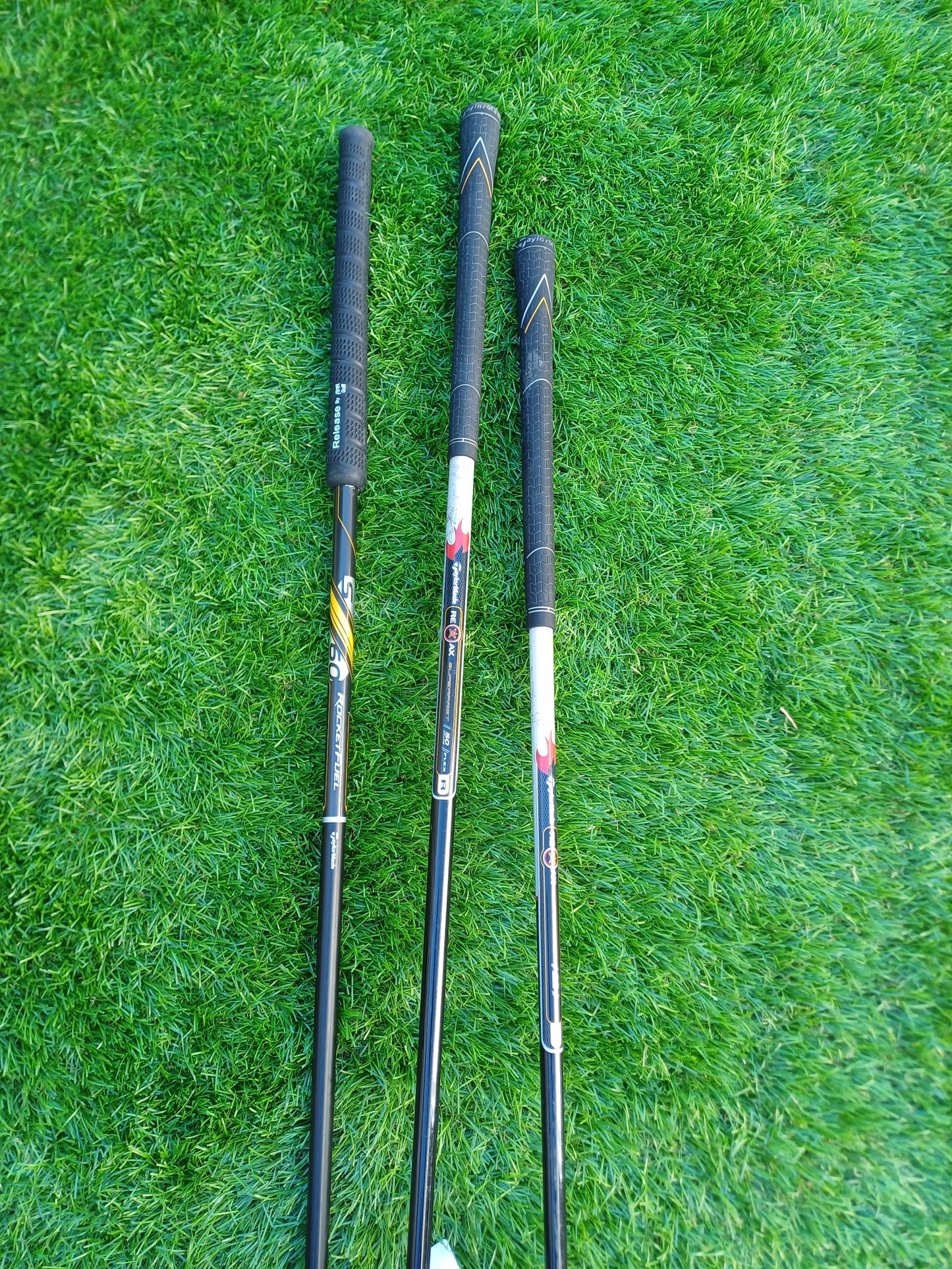 TaylorMade R7 Draw Golf Set | 9° Stiff Driver | Burner Woods & Hybrids