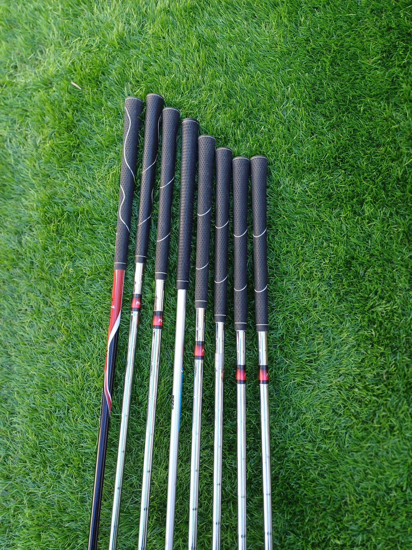 Pinseeker Viper Complete Golf Set: Precision Meets Forgiveness
