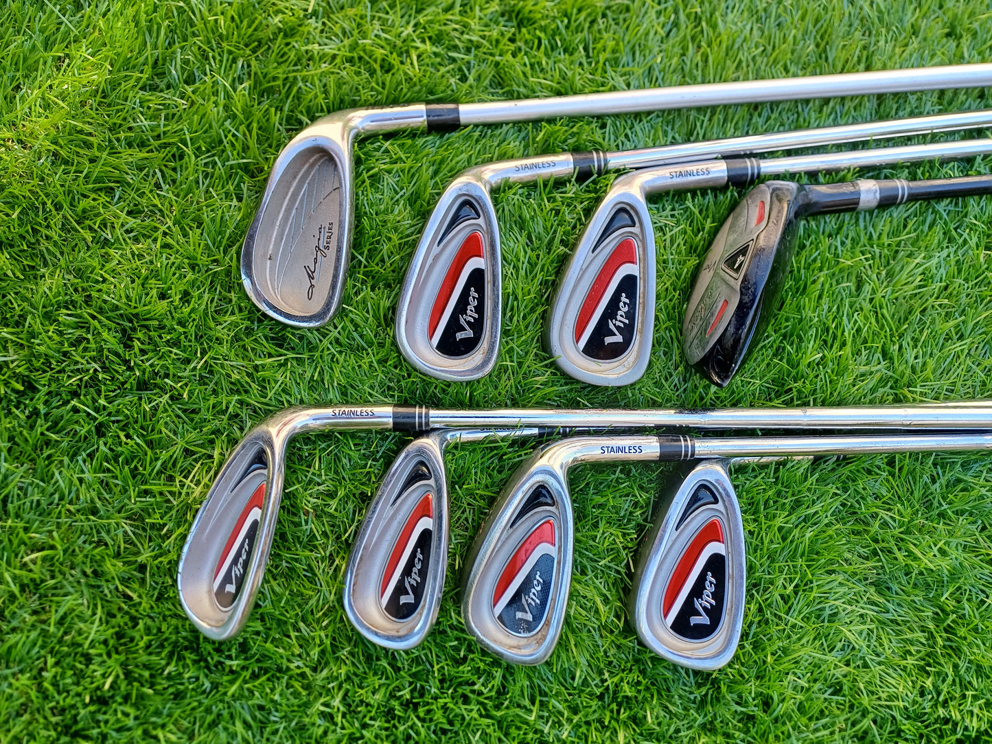 Pinseeker Viper Complete Golf Set: Precision Meets Forgiveness
