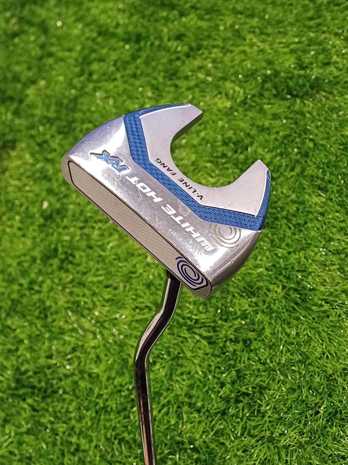 Left handed Odyssey White Hot RX V-Line Fang Putter | 10/10 Mint Condition