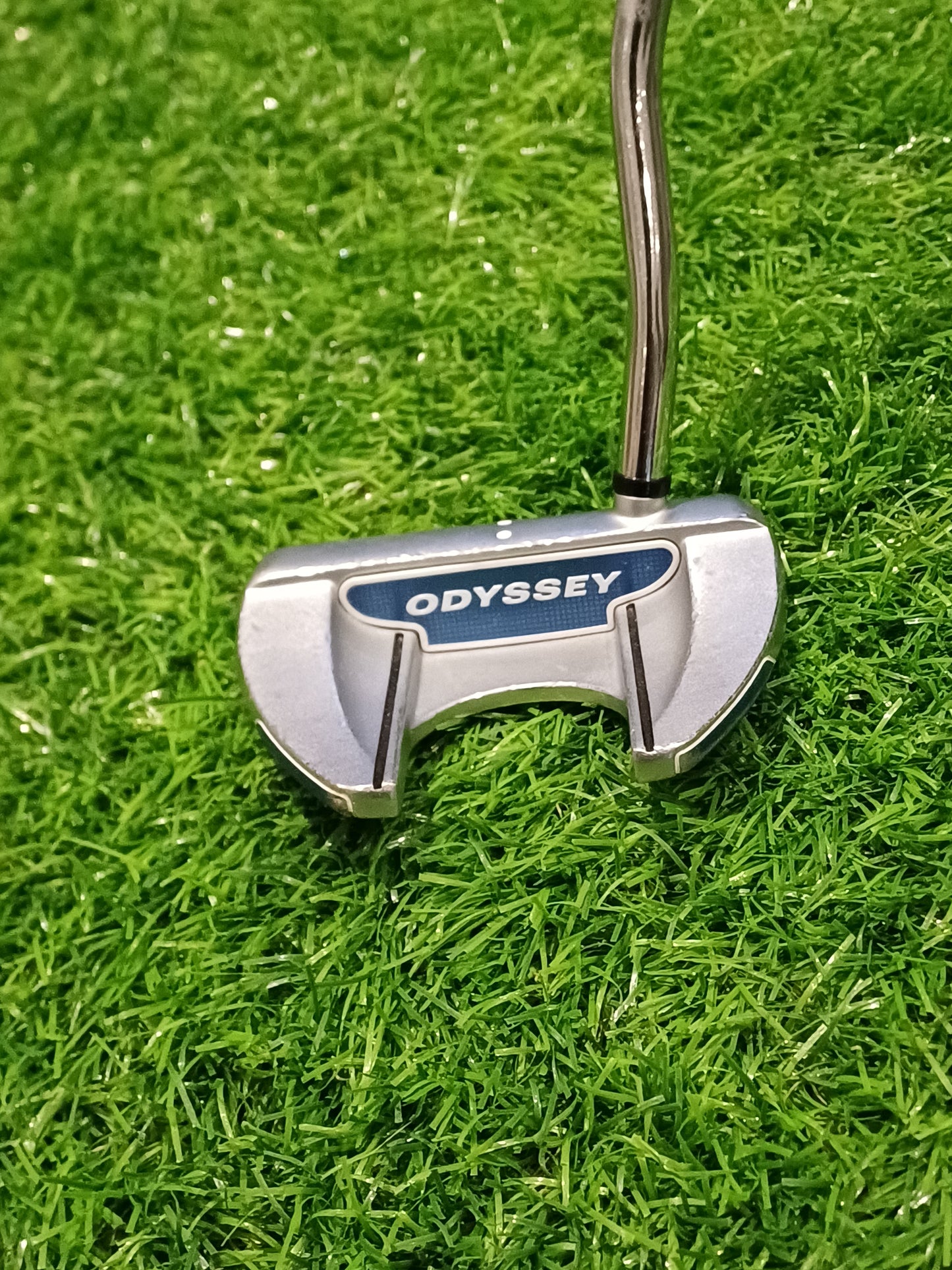 Left handed Odyssey White Hot RX V-Line Fang Putter | 10/10 Mint Condition