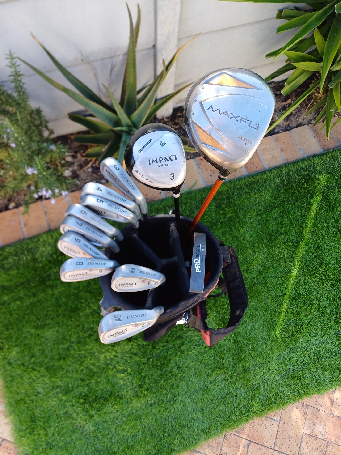 Dunlop Impact Golf Set 4-SW | Maxfli 460 Driver | 8/10 Condition