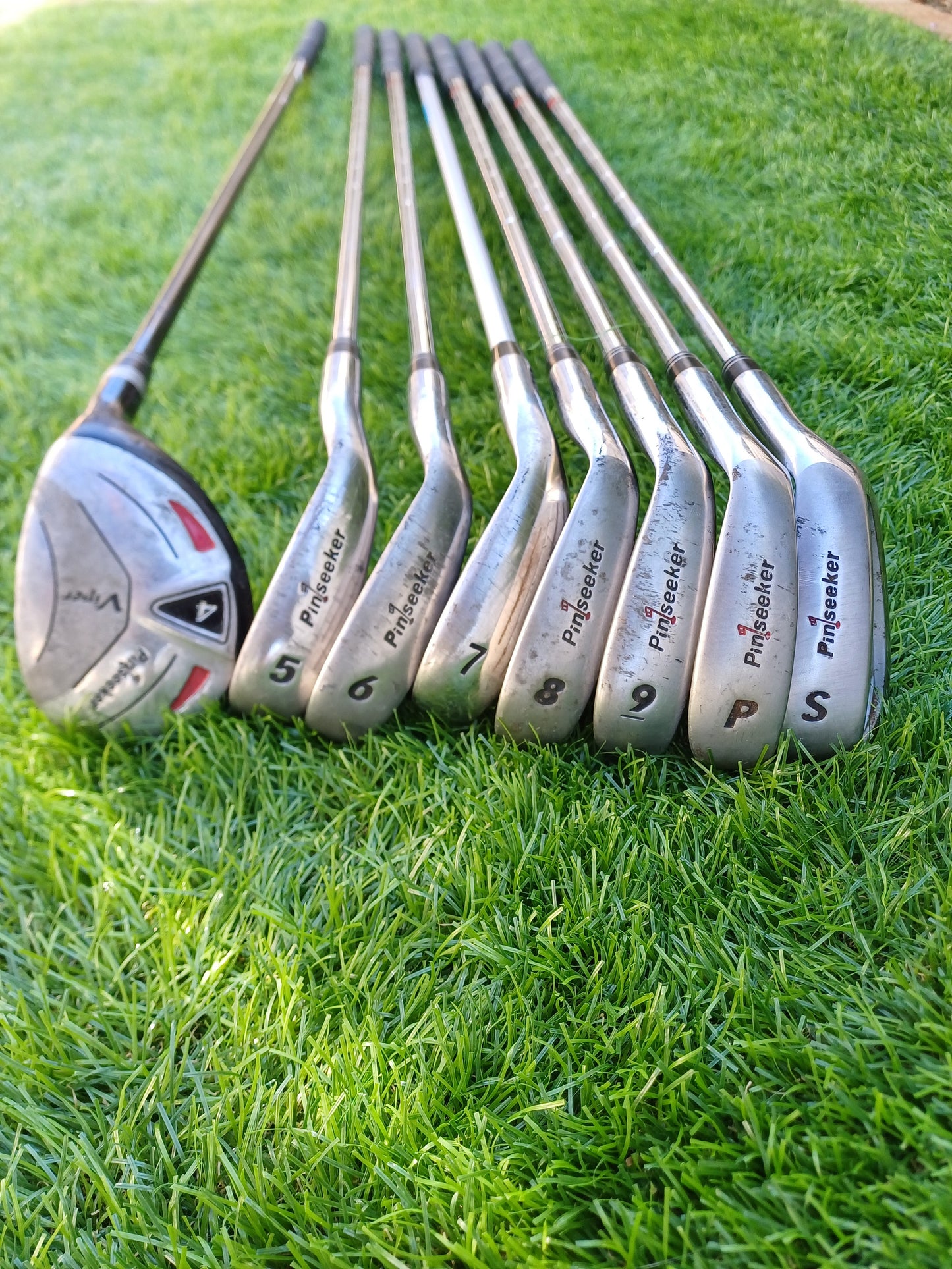 Pinseeker Viper Complete Golf Set: Precision Meets Forgiveness
