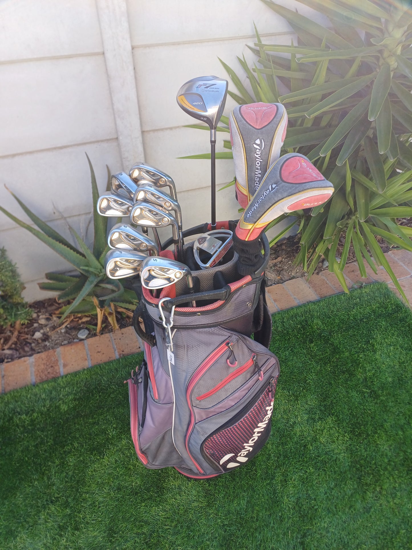 TaylorMade R7 Draw Golf Set | 9° Stiff Driver | Burner Woods & Hybrids