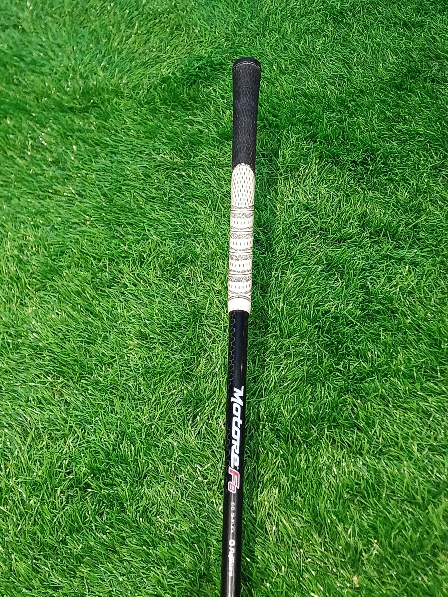 Callaway RAZR X Black Driver – 9.5° (Fujikura Motore F8 60g Stiff)