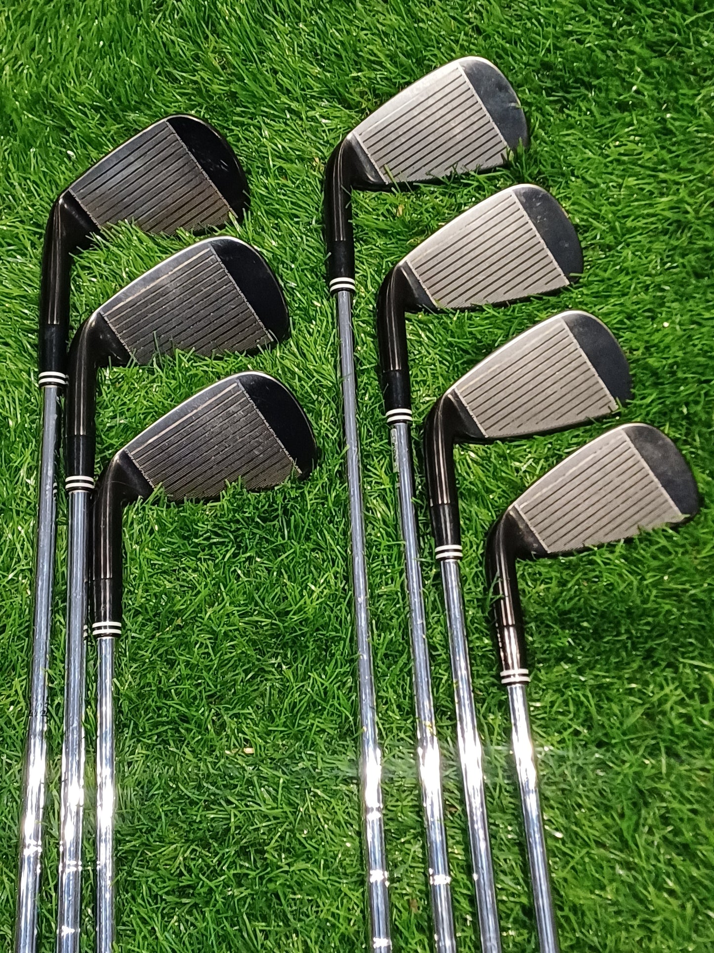 Cleveland CG16 Black Pearl Iron Set | 4-PW | Traction 85g Regular Flex