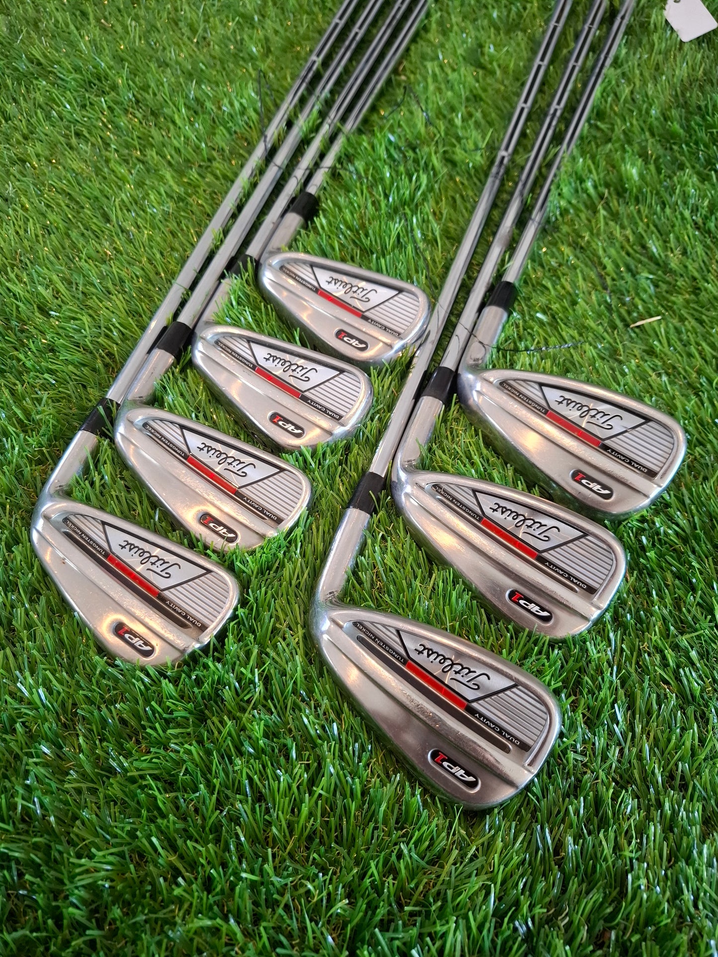 Titleist AP1 708 4i-PW with Dynamic Gold R300 Shafts