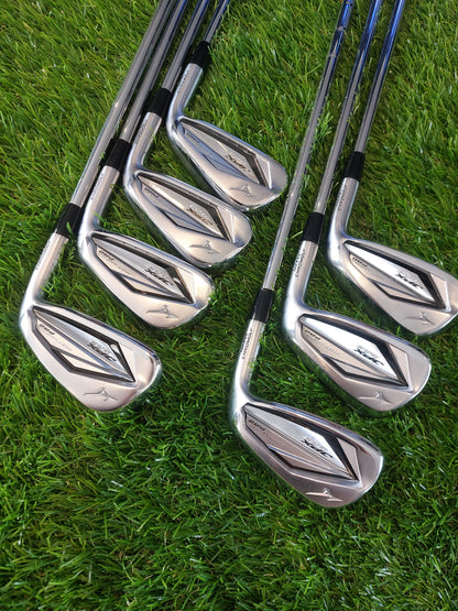 Mizuno JPX-923 Hot Metal 4i-PW with Nippon Modus 3 Regular Shafts
