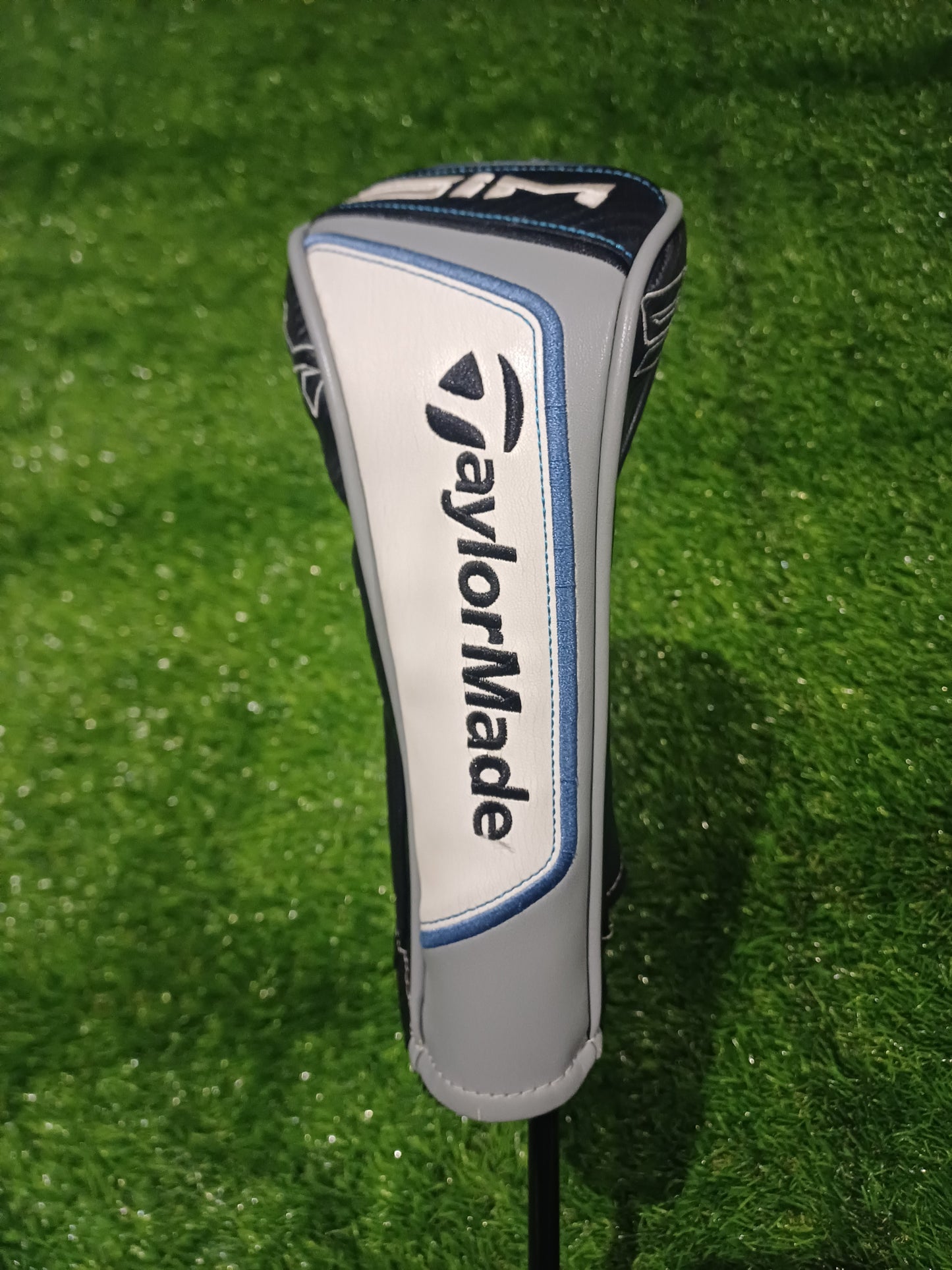 TaylorMade SIM 15 Degree 3 Wood Mitsubishi Diamana FW 75 Limited Stiff Flex with Headcover