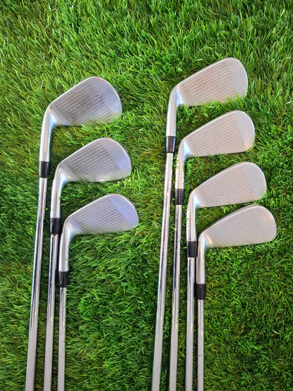 Taylormade P790 4i-PW with Project-X Extra Stiff Shafts