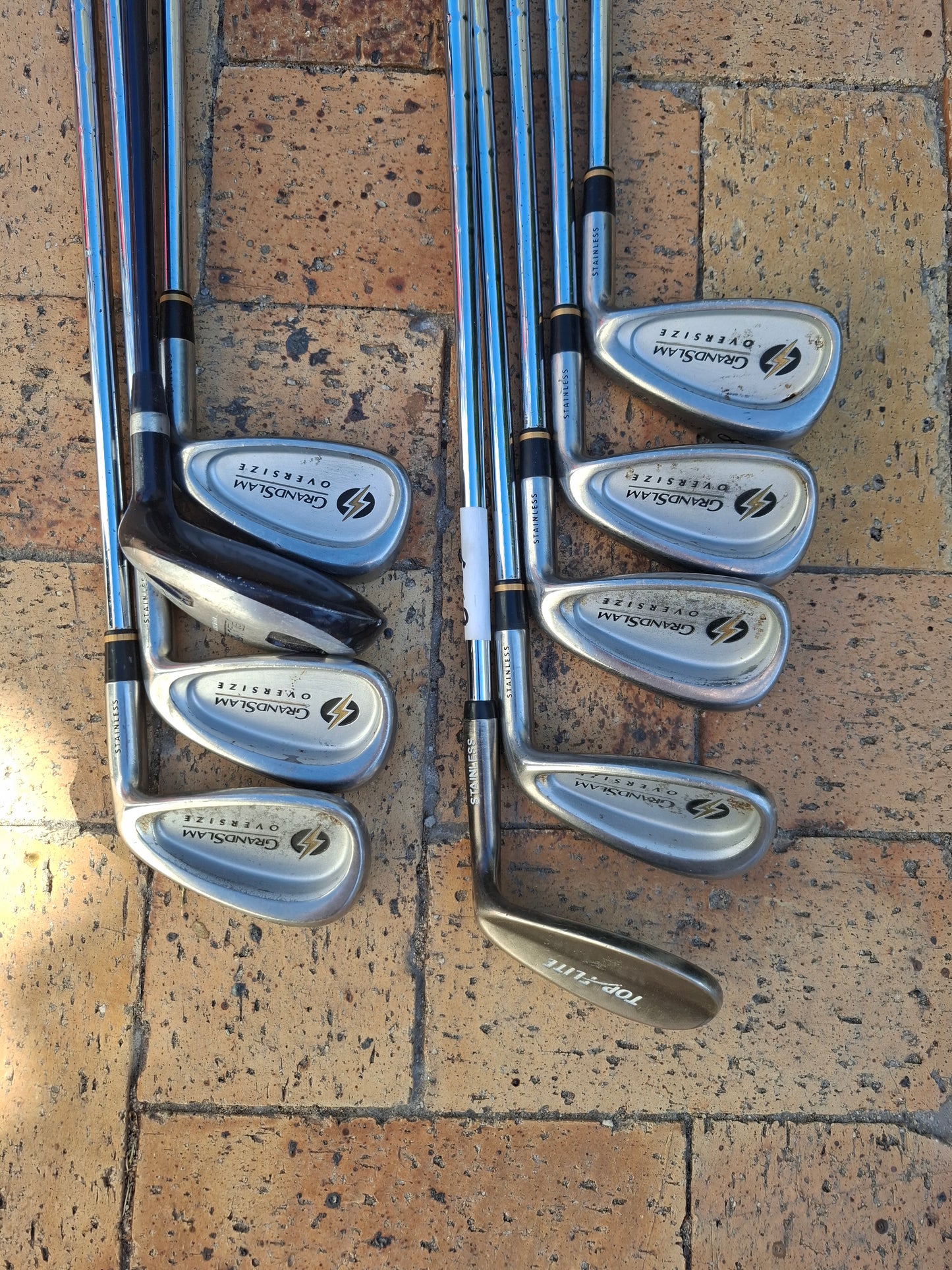 Complete Powerbilt Golf Set in Premium Cleveland Standbag