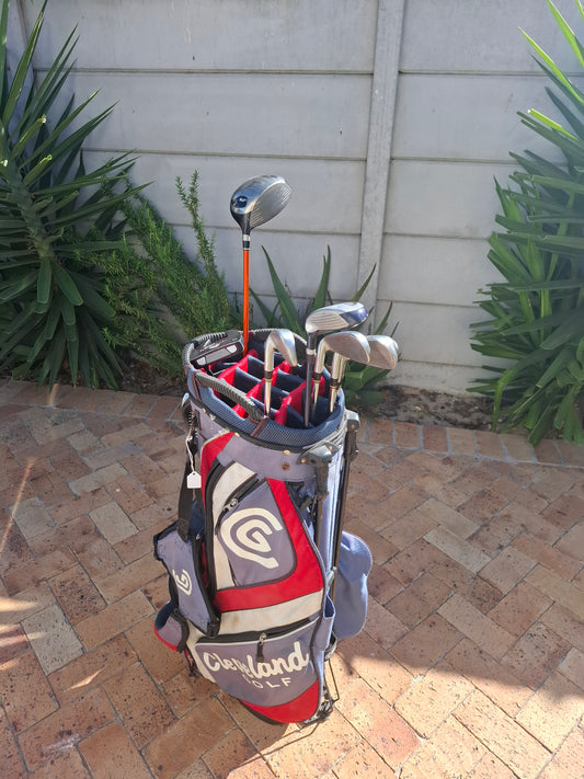 Complete Powerbilt Golf Set in Premium Cleveland Standbag