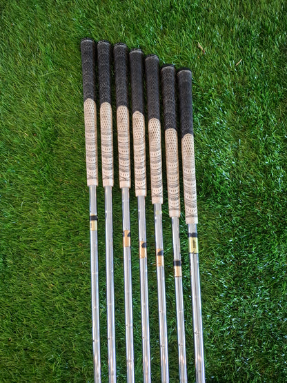 Mizuno JPX 921 Forged 4i-PW with Dynamic Gold S300 Shafts