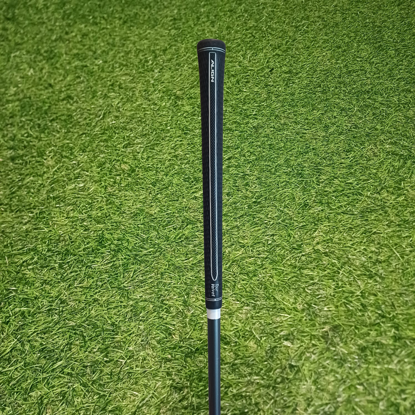 Titleist lefty TSi2 21° 4 Hybrid with Aldila 50g Regular Shaft.