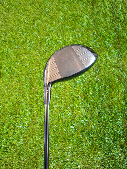 Titleist TSR2 9° Driver with Tensei CK Series 60g Stiff Shaft.