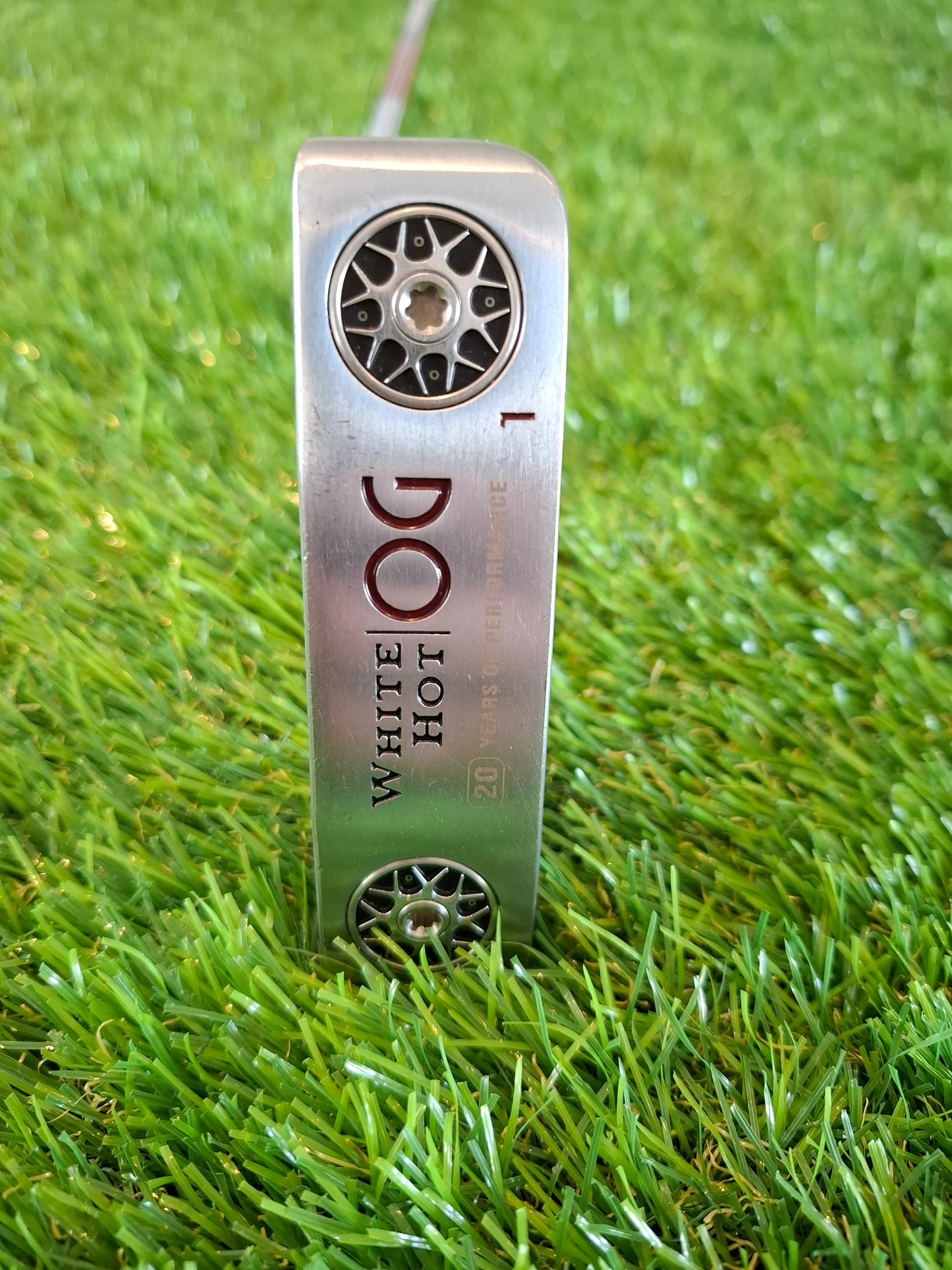 Odyssey White Hot OG 1 (20 Year Anniversary) Blade Putter.