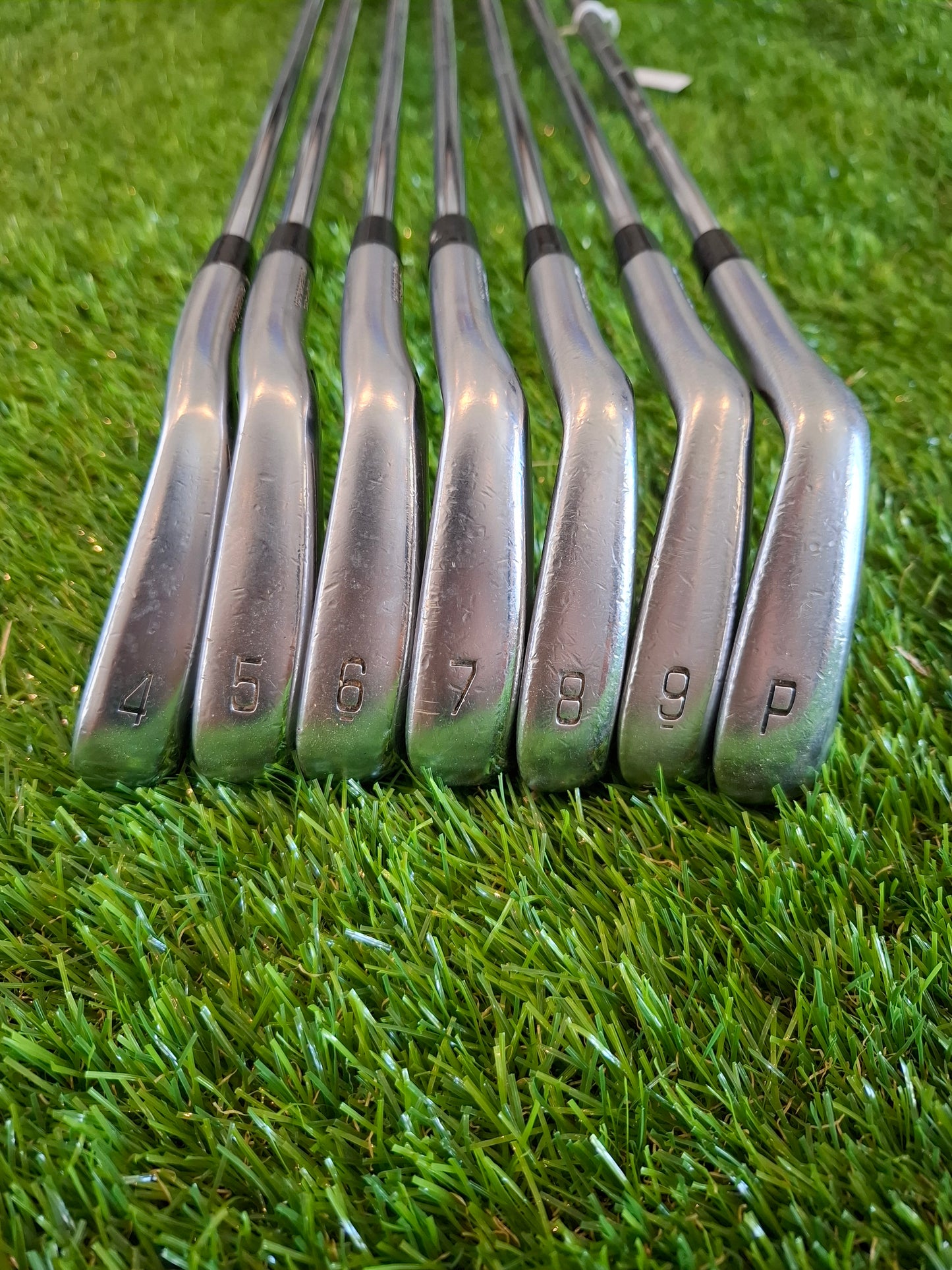 Mizuno JPX 921 Forged 4i-PW with Dynamic Gold S300 Shafts