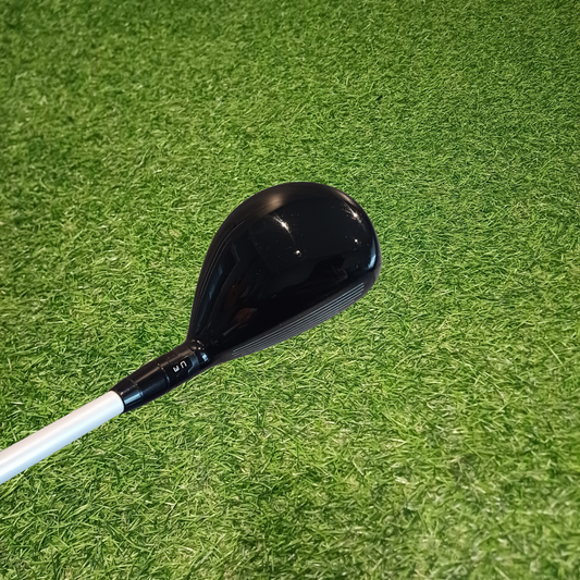 Titleist lefty TSi2 21° 4 Hybrid with Aldila 50g Regular Shaft.