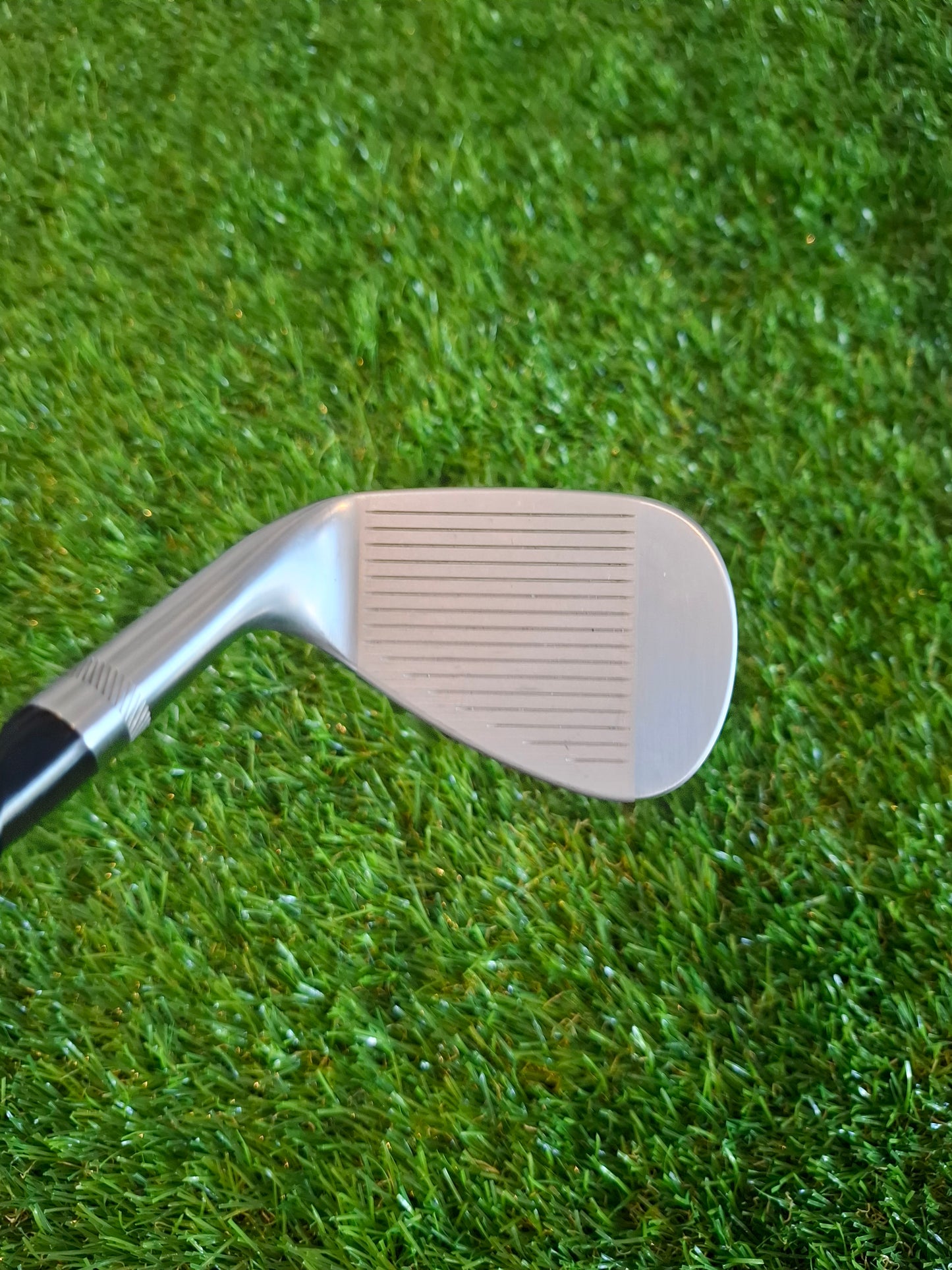 Titleist SM10 48° Vokey Design Wedge.