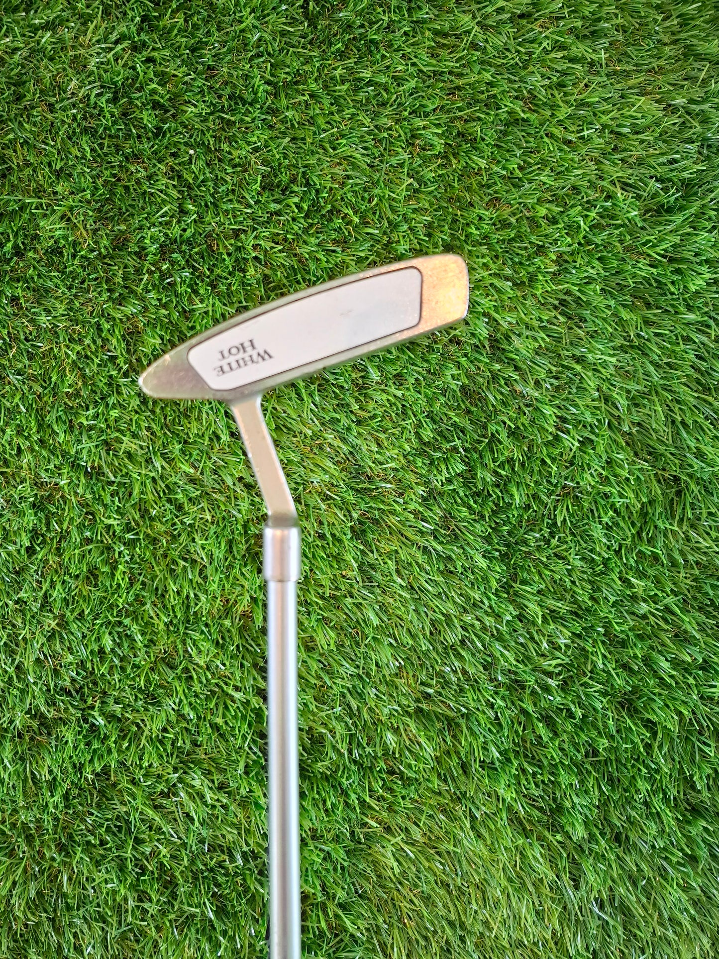 Odyssey White hot #3 Blade Putter with Jumbo Max Grip