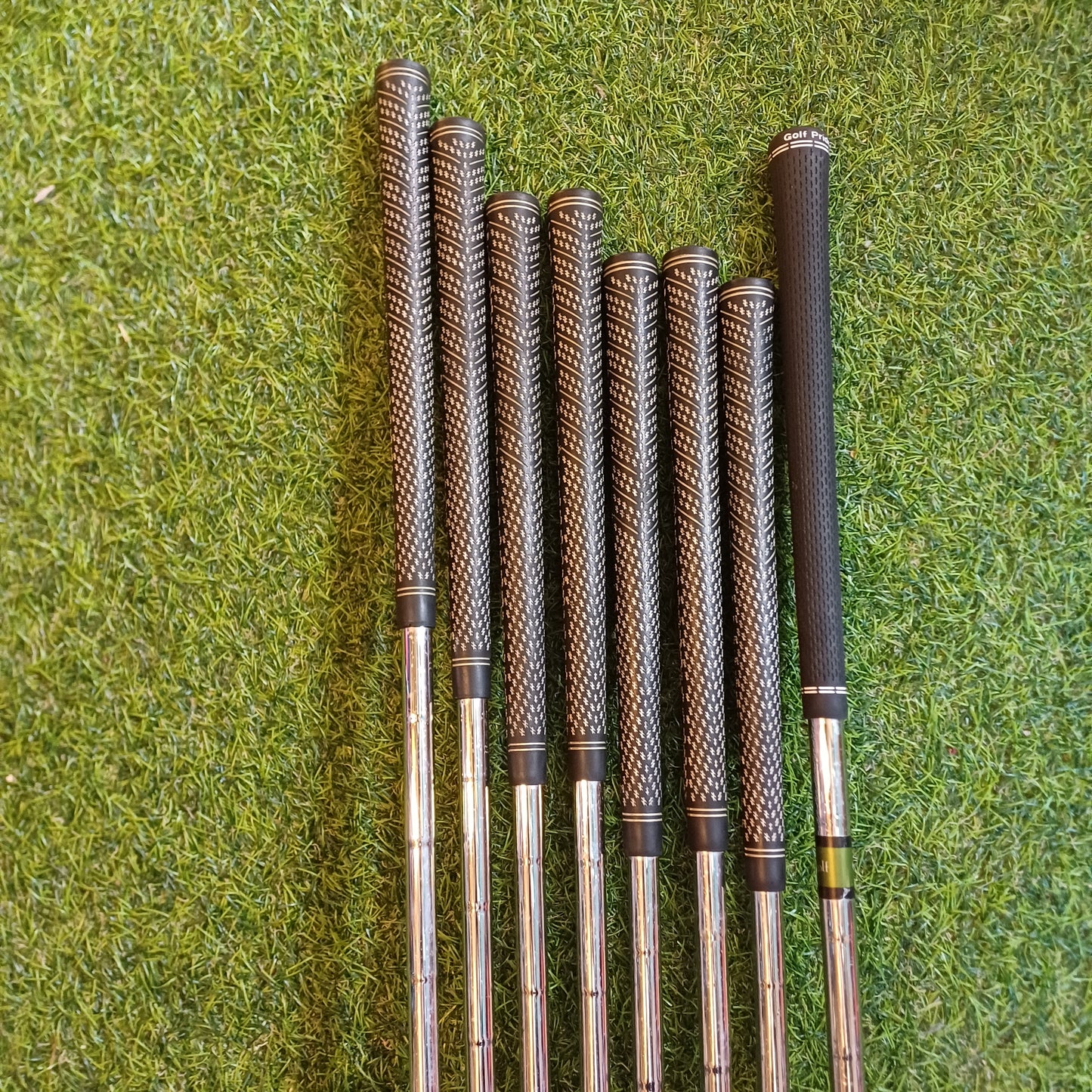 PGA Double Eagle & TaylorMade R7 Golf Set