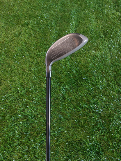 Taylormade M4 21° 4 Hybrid with Fujikura Atmos 7s Stiff Shaft with Midsize Grip.