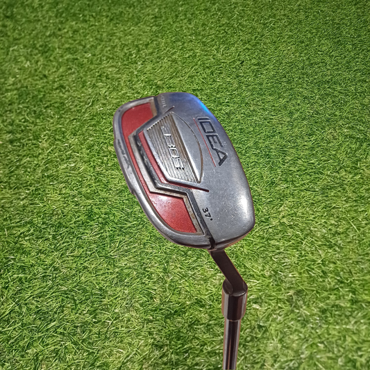 Adams IDEA A3OS 37° Chipper with Winn Grip